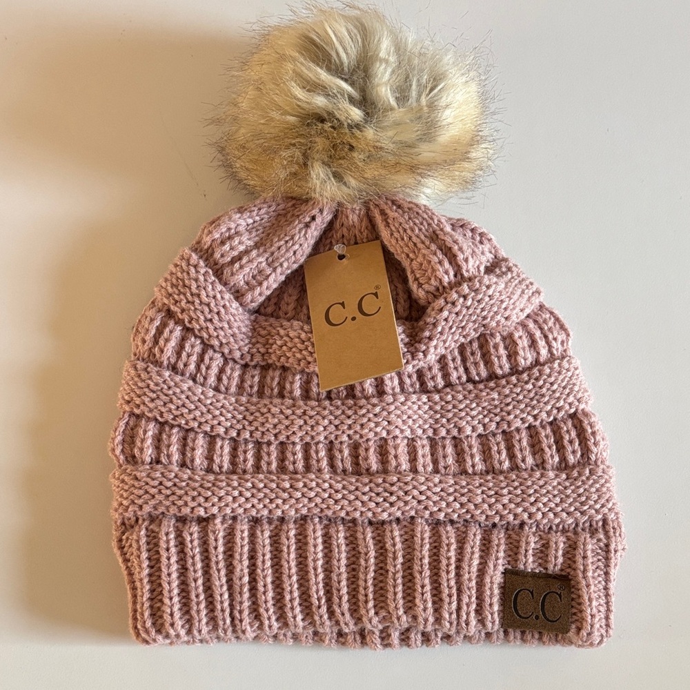 C.C‎ Women’s Blush Knit Beanie with Faux Fur Pom.  NWT